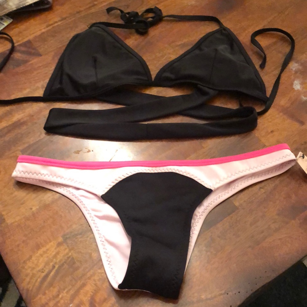 NWT Victoria’s secret brazilian bikini bottoms